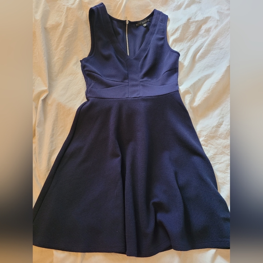 CITY STUDIO FIT AND FLARE DRESS SIZE SMALL